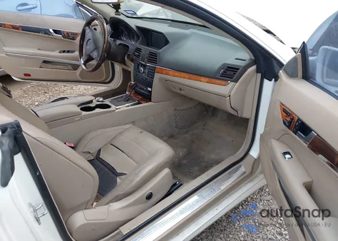 2010 Mercedes-Benz E 550 from USA, damaged, VIN WDDKJ7CB7AF004806